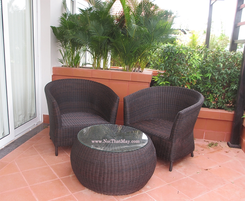 bàn ghế giả mây khung nhôm nhẹ dễ di chuyển ban công