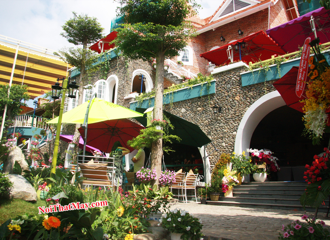 Cafe Lâu Đài Phố chọn Minh Thy Furniture là nhà cung cấp bàn ghế sắt 2 ban ghe sat minh thy 1