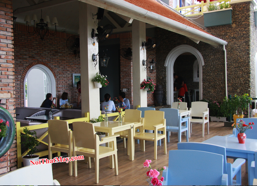 Cafe Lâu Đài Phố chọn Minh Thy Furniture là nhà cung cấp bàn ghế sắt 15 ban ghe sat minh thy 16