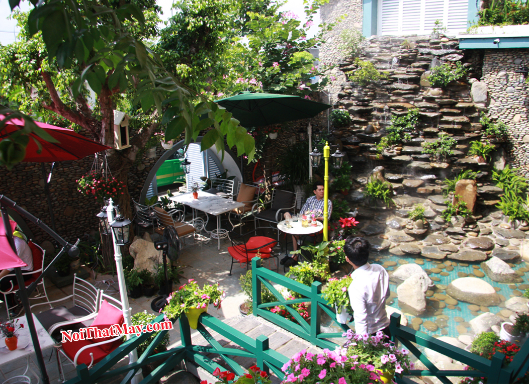 Cafe Lâu Đài Phố chọn Minh Thy Furniture là nhà cung cấp bàn ghế sắt 4 ban ghe sat minh thy 4