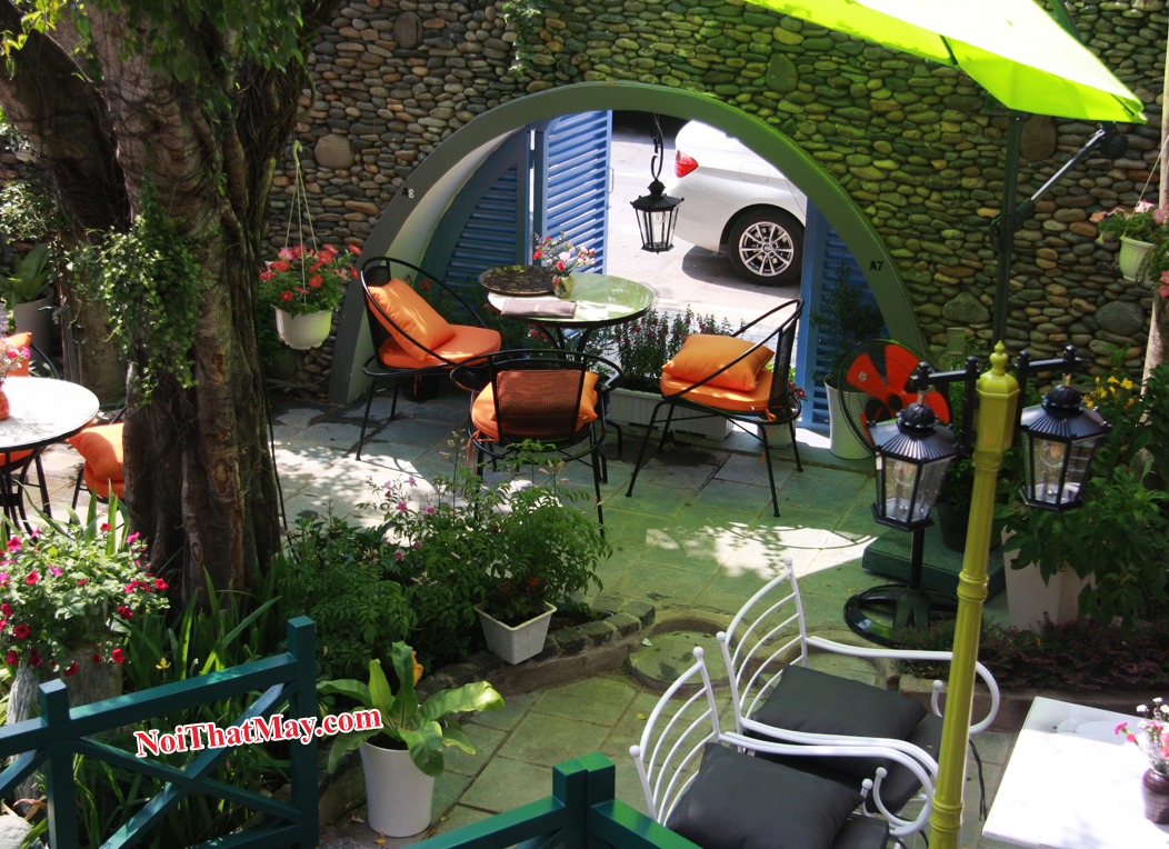 Cafe Lâu Đài Phố chọn Minh Thy Furniture là nhà cung cấp bàn ghế sắt 6 ban ghe sat minh thy 6