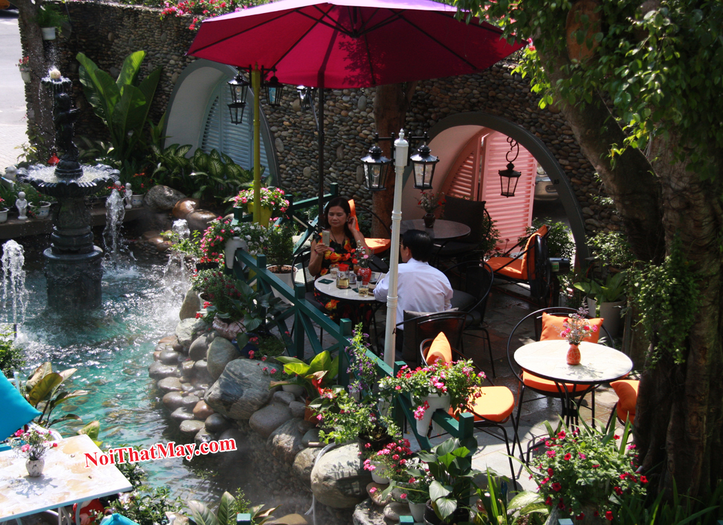 Cafe Lâu Đài Phố chọn Minh Thy Furniture là nhà cung cấp bàn ghế sắt 7 ban ghe sat minh thy 7