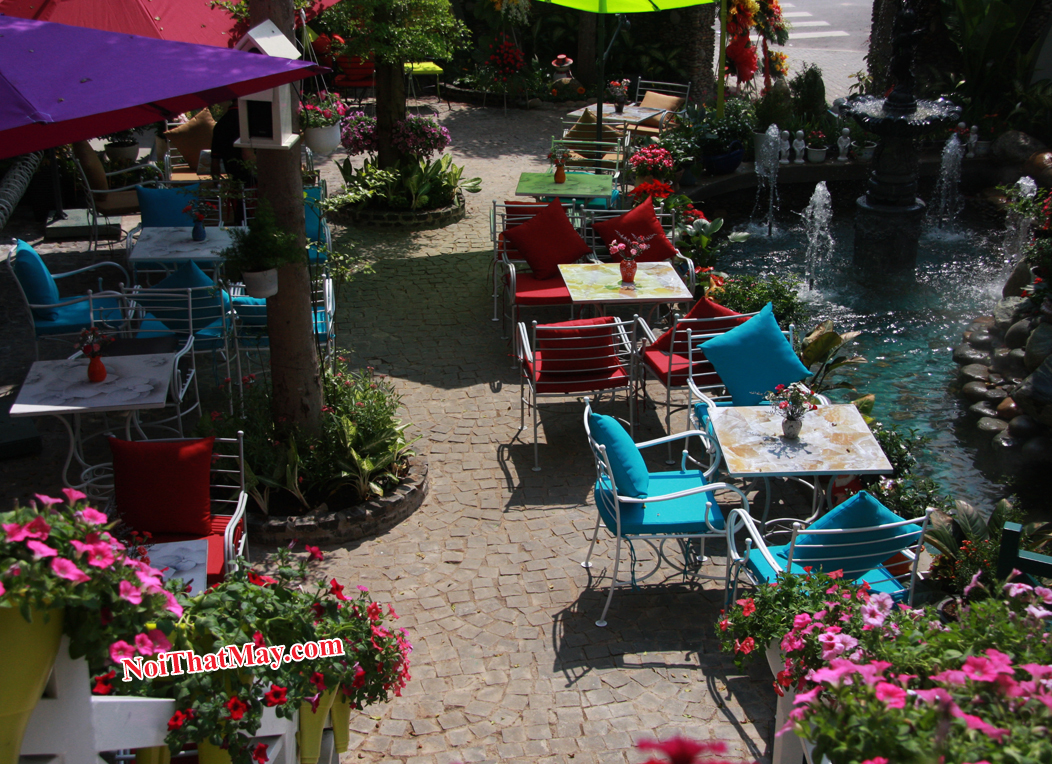 Cafe Lâu Đài Phố chọn Minh Thy Furniture là nhà cung cấp bàn ghế sắt 8 ban ghe sat minh thy 8