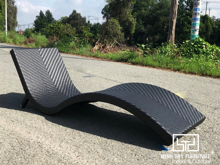 ghe nam ho boi may nhua ngoai troi mt4a70